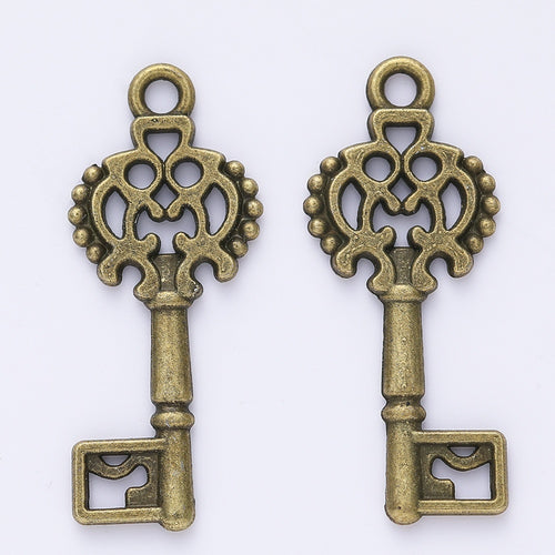 Zinc Alloy Key Charm Pendant No.270368 for DIY Necklace Bracelet Jewelry Making