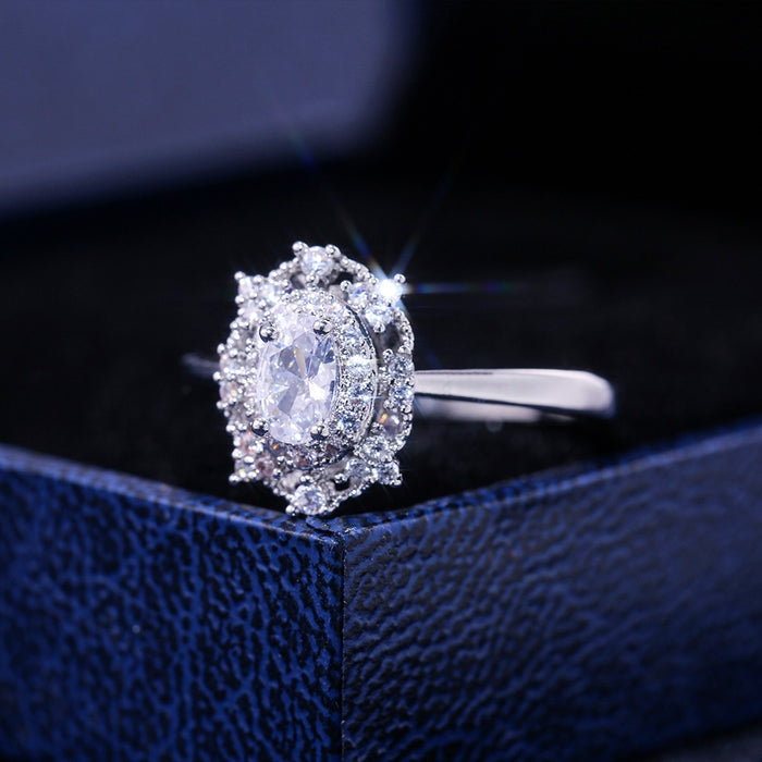 Custom Micro Pave Women's Four Prong Zircon Ring Simple Fashion Jewelry