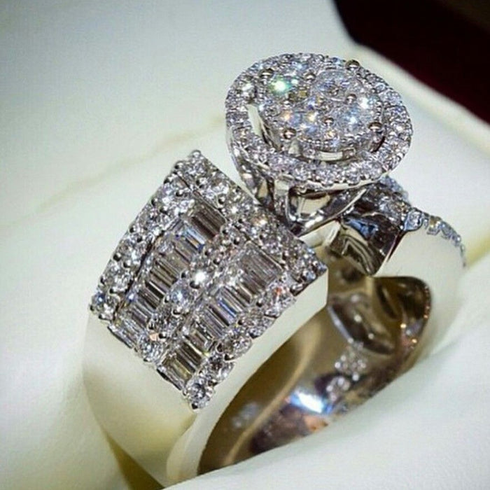 Luxury Women's Full Zircon Ring, Copper White Gold Plated Fashion Jewelry For