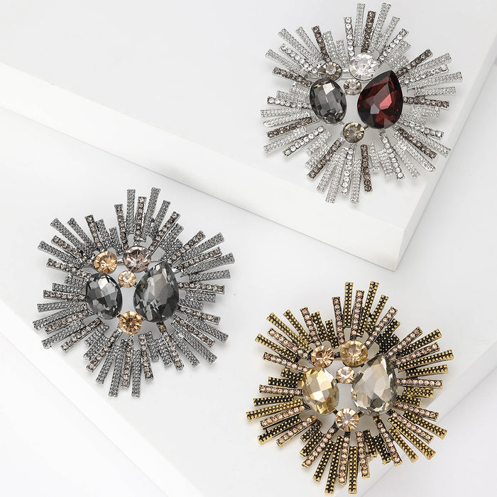 Electroplated Alloy Vintage Brooch Pin For Clothing Accessories