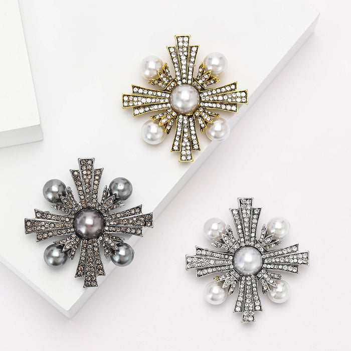 Metal Alloy Pearl Rhinestone Brooch For Men's And Women's Apparel