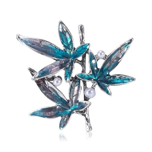 Alloy Enamel Cartoon Duck Brooch Pin For Simple Clothing Decoration