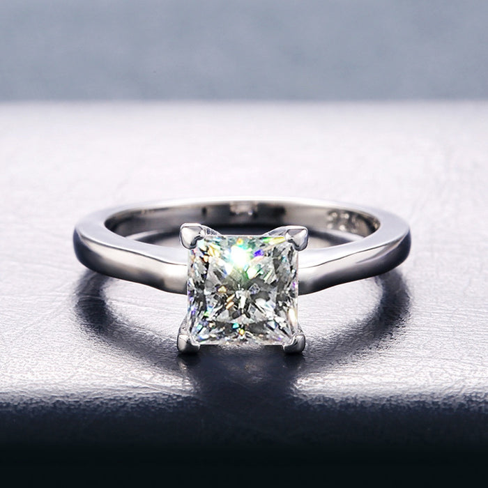 Simple European Style Women's Ring With Single Zircon Stone For Versatile Jewelry Accessories