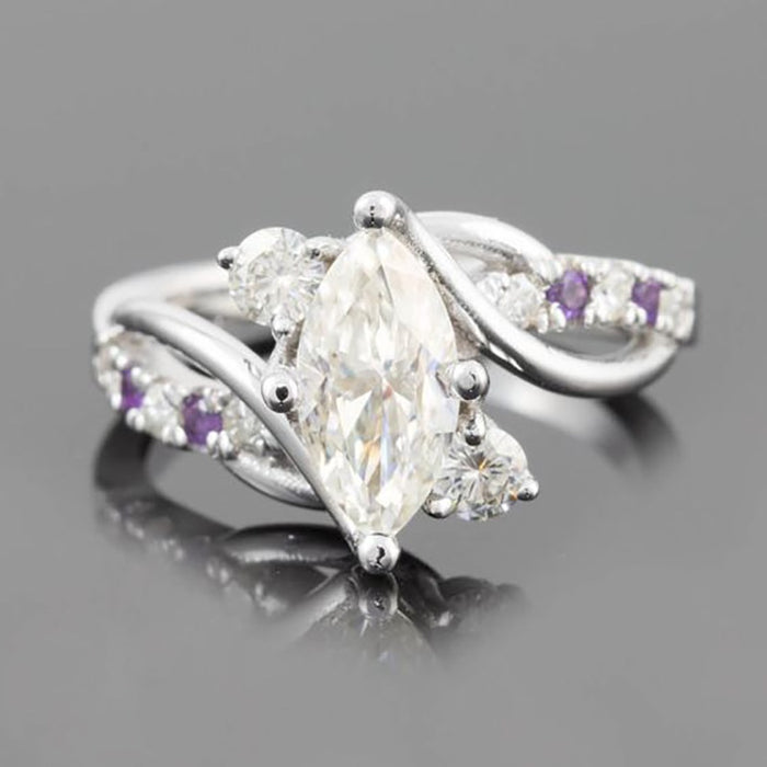 Classic European American Princess Style Sparkling Diamond Shaped Zircon Ring For Women