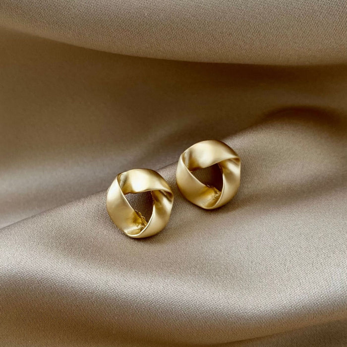 Elegant Matte Gold Alloy Knotted Mini Triangle Studs With 925 Silver Pins Minimal Korean Style Earrings