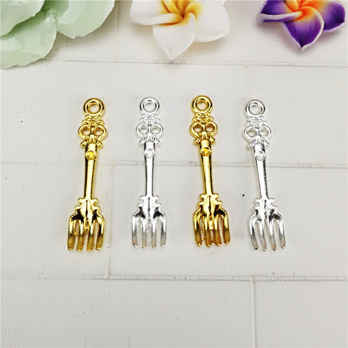 33x7mm Vintage Alloy Fork Charm Pendant
