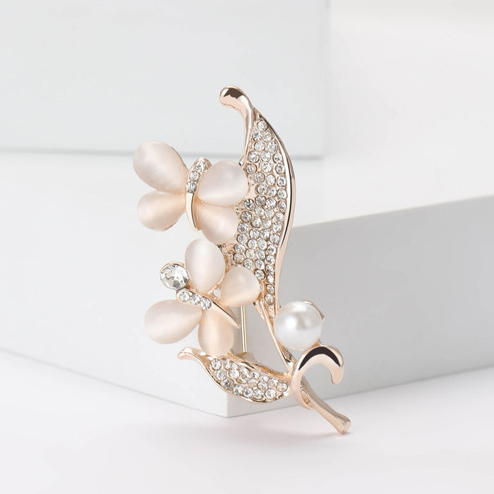 Alloy Rhinestone Cat Eye Butterfly Brooch Pin For Cardigan Shawl