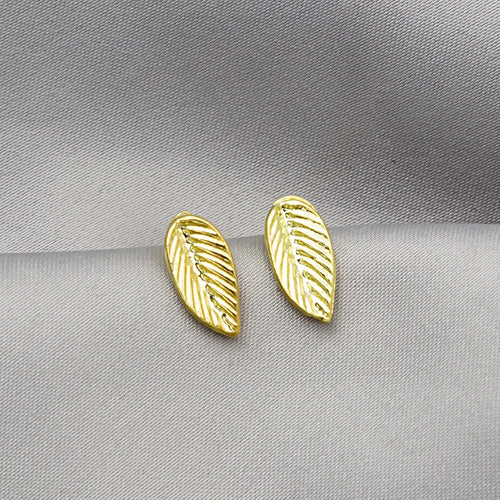 Elegant Mini Gold Alloy Leaf Stud Earrings For Women, Simple Metal Leaf Daily Commute Earrings