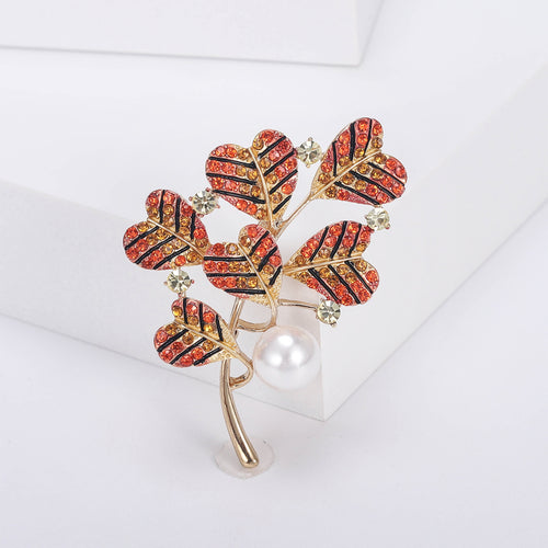 Alloy Freshwater Pearl Clover Brooch For Women's Outerwear