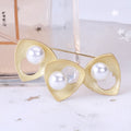 Natural Freshwater Pearl Brooch For Women's Coat And Cardigan Decoration view 4
