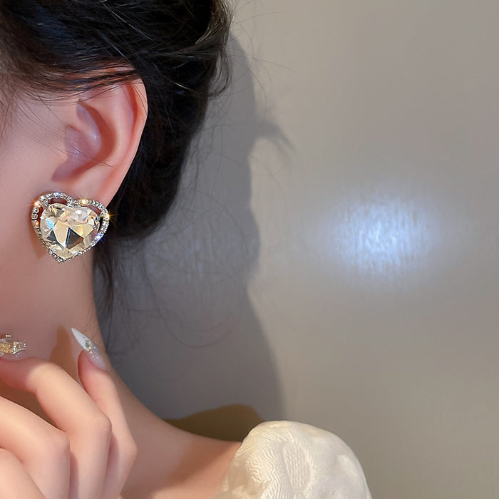 Korean Vintage Rhinestone Heart Alloy Clip-on Earrings For Women, Sparkly Style