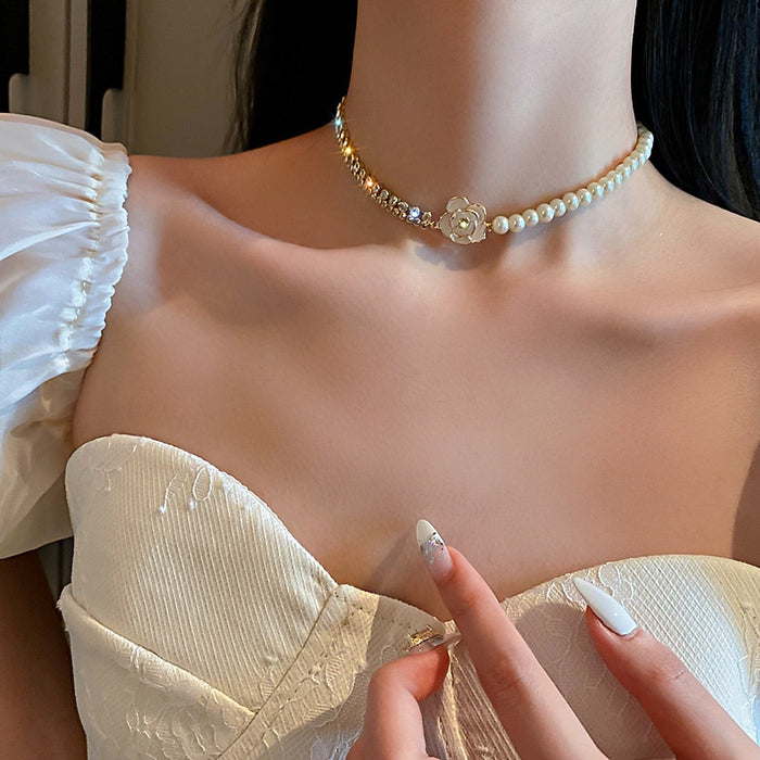 Gold Plated Alloy Korean Vintage Pearl Rhinestone Flower Collarbone Necklace For Women