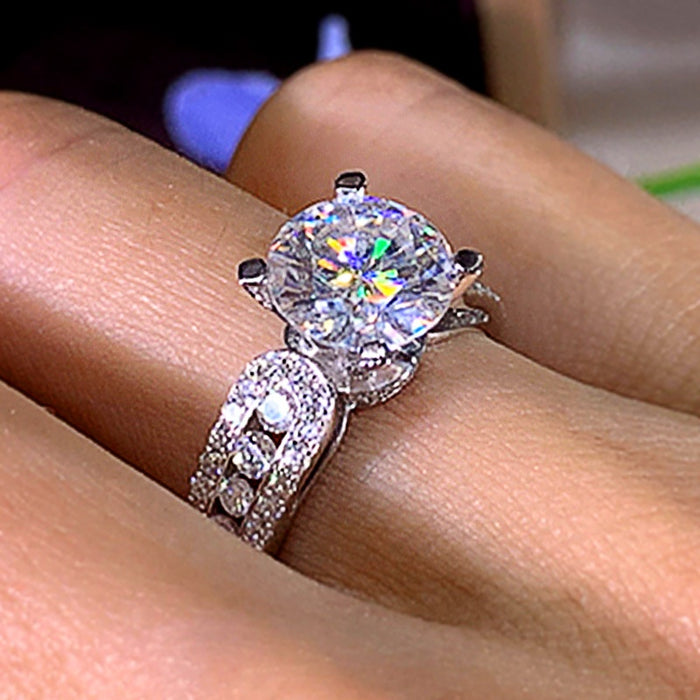 Classic Four Prong Cubic Zirconia Crystal Wedding Ring, Fashion Engagement Proposal Ring For Women