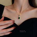 Vintage Luxe Alloy Emerald Zircon Crystal Stud Earrings And Necklace Jewelry Set view 4