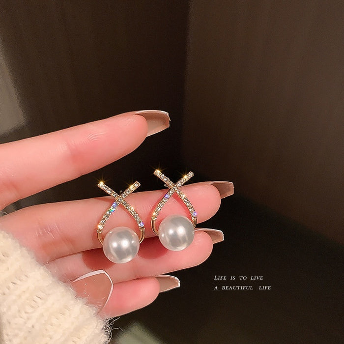 Korean Minimalist Alloy Letter Rhinestone Pearl Stud Earrings With Silver Needle