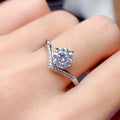 Fashion OL V Shape Ring With Eight Hearts Eight Arrows Zircon, Women's Crown Finger Jewelry view 2
