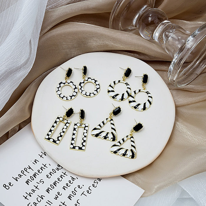 Style Black White Polka Dot Enamel Alloy Geometric Round Rectangle Triangle Drop Stud Earrings