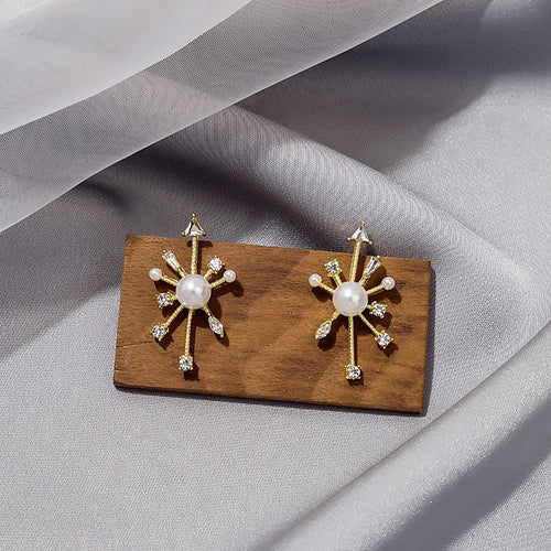 Elegant Irregular Starburst Pearl Zircon Alloy Line Short Stud Earrings