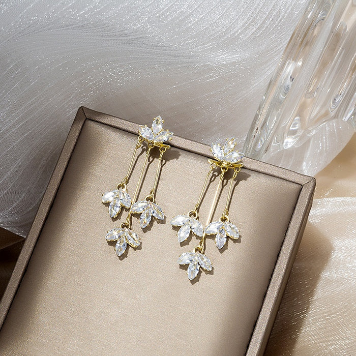 Elegant Zircon Maple Leaf Tassel Stud Earrings For Women Luxury Gold Alloy Crystal Dangle Drop Earrings