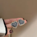 Alloy Rhinestone Houndstooth Heart Stud Earrings Korean Vintage Geometric Women Jewelry view 3