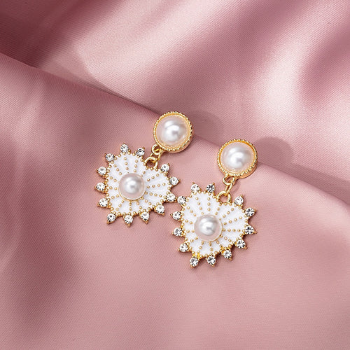 Vintage Palace Style Pearl Heart Stud Drops With Rhinestone Trim Black White Enamel Elegant Earrings
