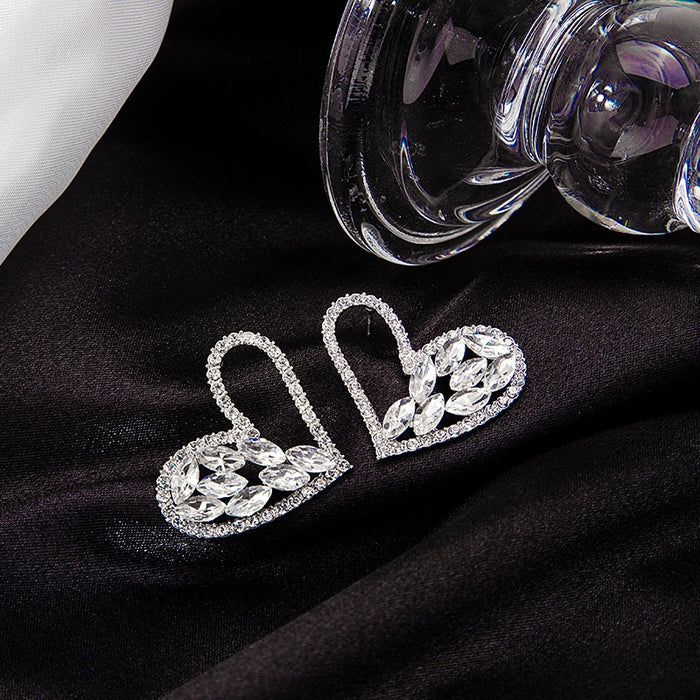 Luxury Hollow Heart Stud Zircon Rhinestone Earrings For Women Elegant Silver Needle Sparkling Fashion Earrings