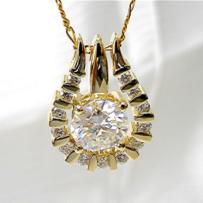 Korean Fashion Dancing Heart Gold Plated Sparkling Star Pendant Necklace For Women