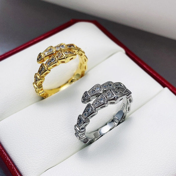 Niche 3D Medusa Python Snake Ring For Women With Jointed Rhombus Animal Design