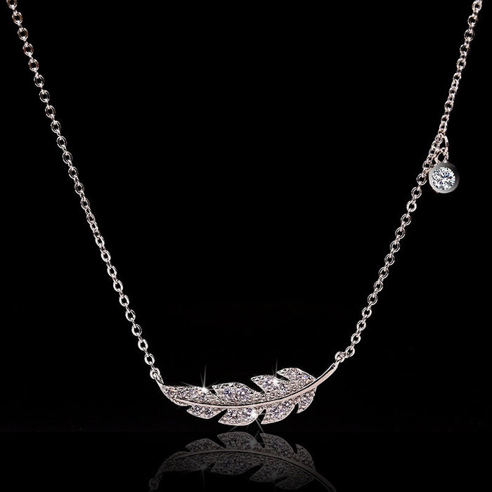 Women Leaf Feather Pendant Necklace, Copper Inlaid Zircon Short Collarbone Chain Jewelry