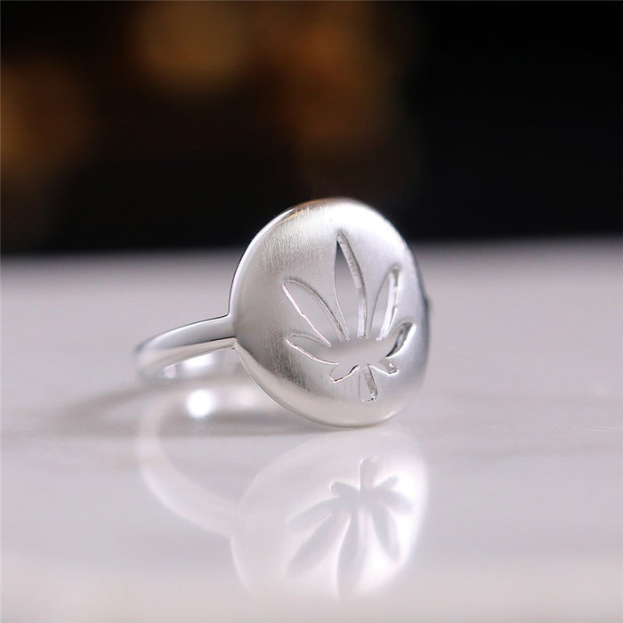 Simple Hollow Leaf Shape Ring Creative Maple Leaf Finger Ring For Women Hip Hop Accessory