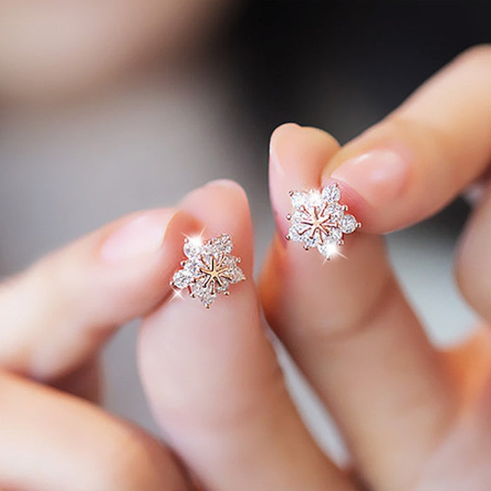 Korean Fashion Zircon Snowflake Stud Earrings Full Rhinestone Star Christmas Ear Jewelry