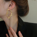 Alloy Striped Twisted Geometric Hoop Earrings Baroque Irregular European Style Fashion Jewelry view 3