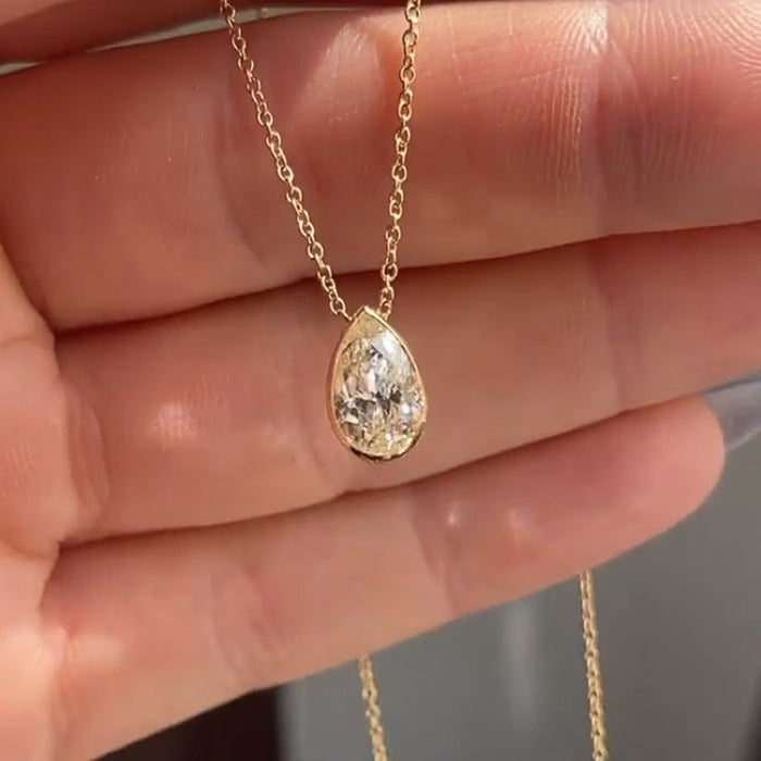 Fashion Pear Shaped Teardrop Zircon Pendant Necklace For Luxury Bridal Wedding Banquet