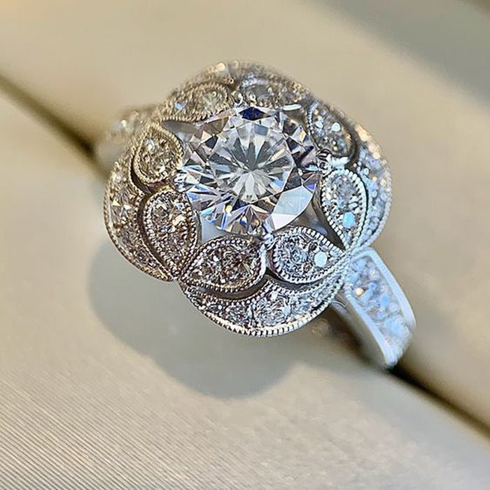 Fashion Ethnic Vintage Blooming Flower Zircon Ring Exquisite Floral Round Stone Ring For Women