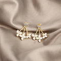 Elegant White Enamel Flower Zircon Studs French Sweet Fresh Summer Fashion Floral Drop Earrings view 1