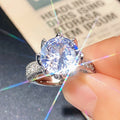Luxury Wedding Ring Large Sparkling Zircon Engagement Ring European Proposal Finger Ring view 3