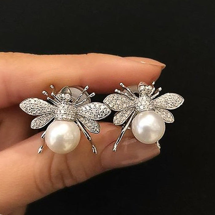 French Vintage Women's Bee Stud Earrings With Simulated Pearl, Cute Summer Insect Jewelry