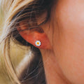 Trendy Resin Daisy Stud Earrings For Women Simple Fresh Sunflower Cartilage Earrings view 1