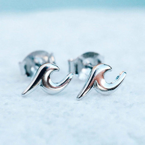 Cute Smooth Mini Dolphin Stud Earrings For Women, Kawaii Ocean Animal Ear Jewelry Accessories