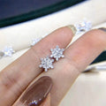 Aesthetic Snowflake Stud Earrings, Niche Light Luxury Floral Ear Jewelry For Women view 3