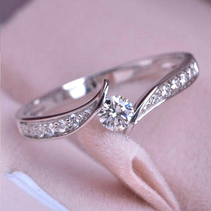 Classic Platinum Color Twisted Arm Zircon Wedding Ring For Women Embrace Love Bridal Jewelry