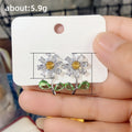 2023 Light Luxury Daisy Flower Stud Earrings For Women, Niche Design Fashion Floral Jewelry view 5