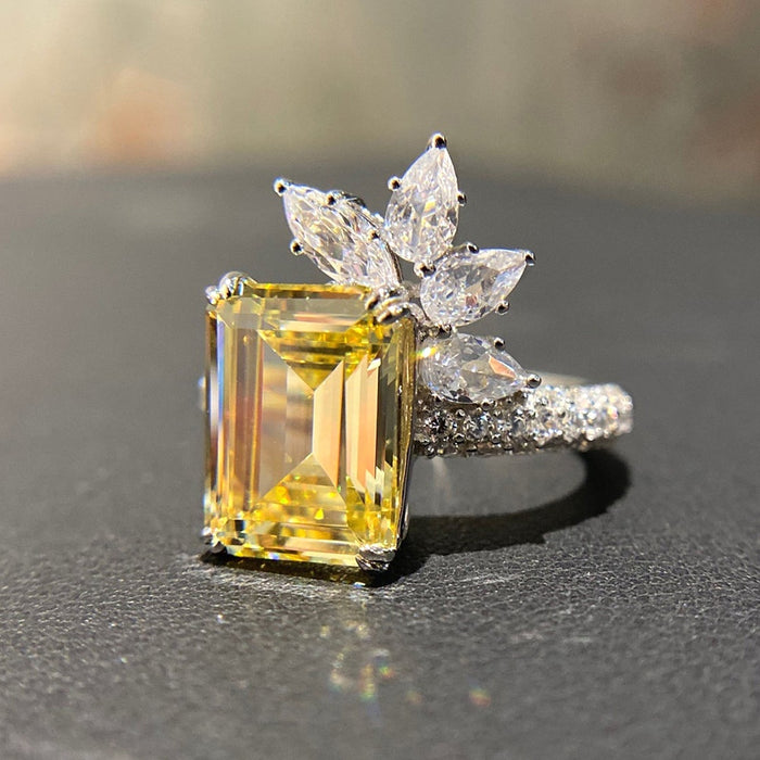 Vintage Princess Square Cut Zircon Flower Ring For Women With Yellow Stone And Lace Band
