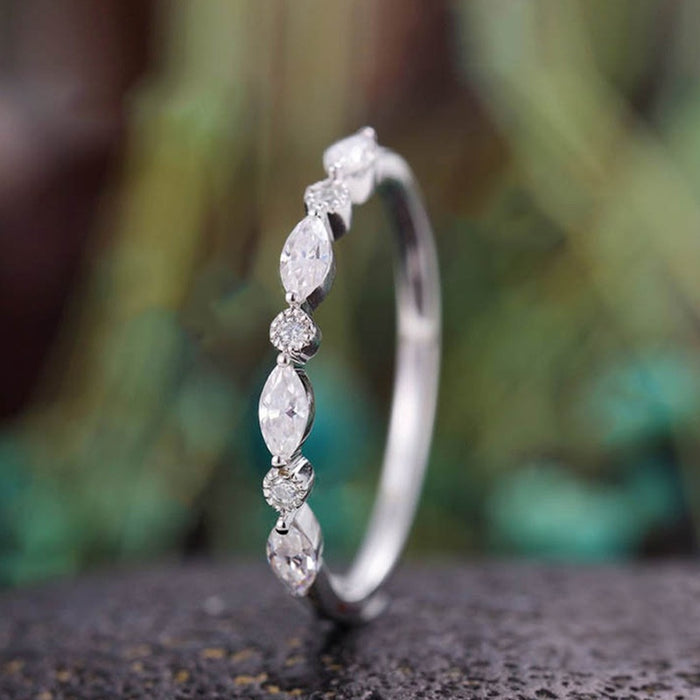 Stackable Women's Ring, Niche Minimalist Japanese Light Luxury Fashion Finger Jewelry