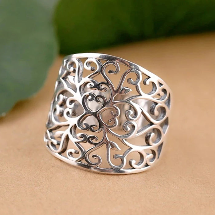 Creative Vintage Auspicious Cloud Ring For Women, Simple Ethnic Hollow Pattern Index Finger Jewelry