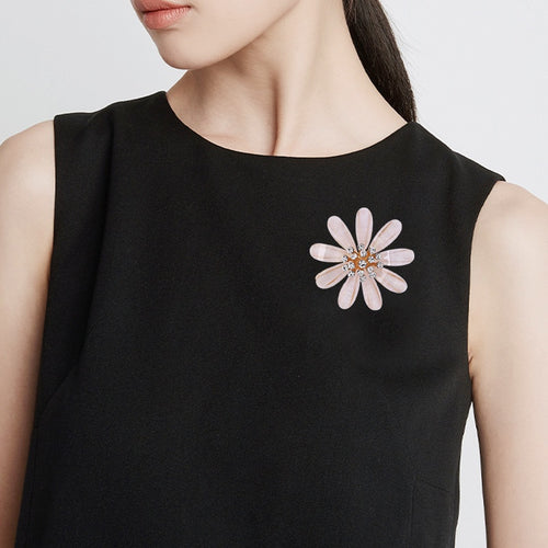 Alloy Flower Brooch Pin For Coats Suits And Secure Closure