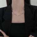 Minimalist Metal Irregular Geometric Sweater Necklace For Women, Autumn Winter Collarbone Chain view 2