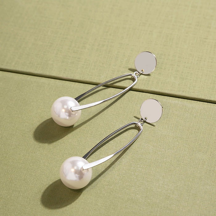 Elegant Alloy Open Teardrop Hoop With Pearl Pendant Minimalist Silver Needle Women's Fashion Earrings