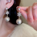 French Light Luxury Pearl Heart Zircon Flower Snowflake Stud Earrings With Silver Needle view 4