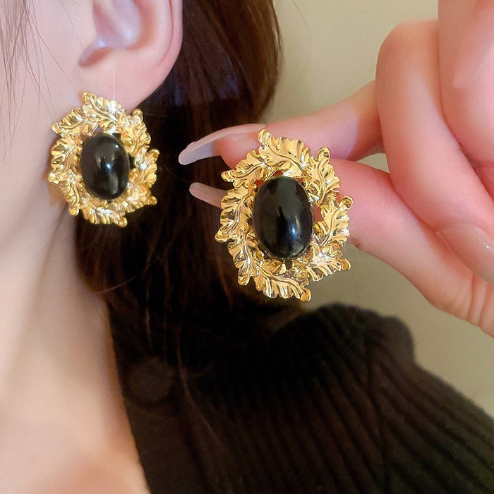Vintage French Court Style Alloy Oval Leaf Geometric Stud Earrings For Women